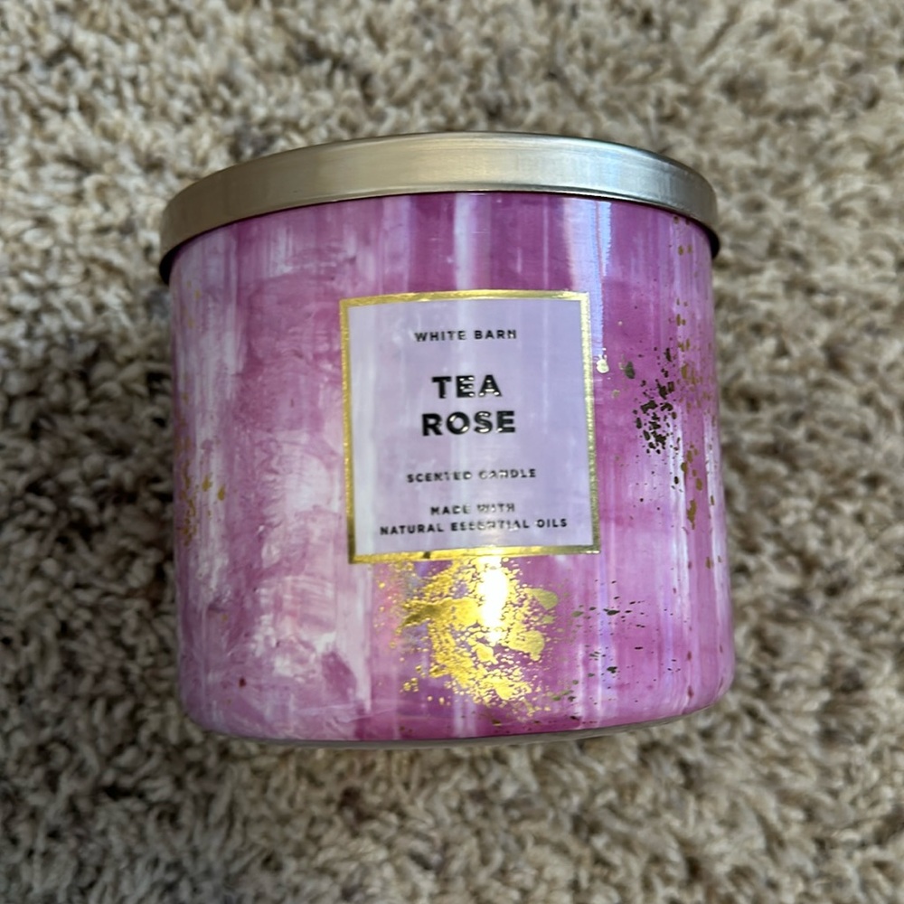 White Barn Tea Rose 3 wick candle